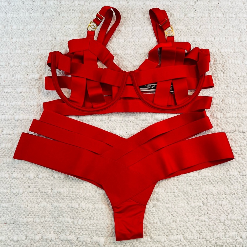 36D/M Victoria’s Secret Strappy Balconet Bra & Cheeky Set - Picture 3 of 9